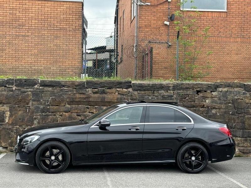 Mercedes-Benz C Class view 4