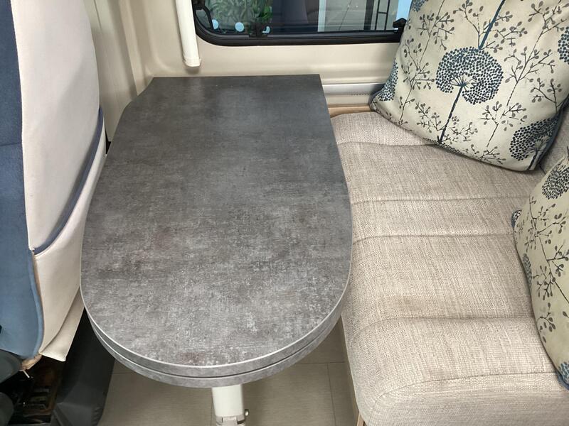 Elddis Autoquest CV40 — image 24