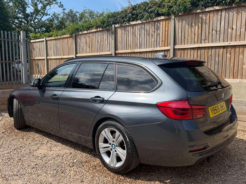 BMW 3 Series view 7