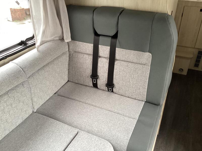 Auto-Trail Expedition C73 — image 10