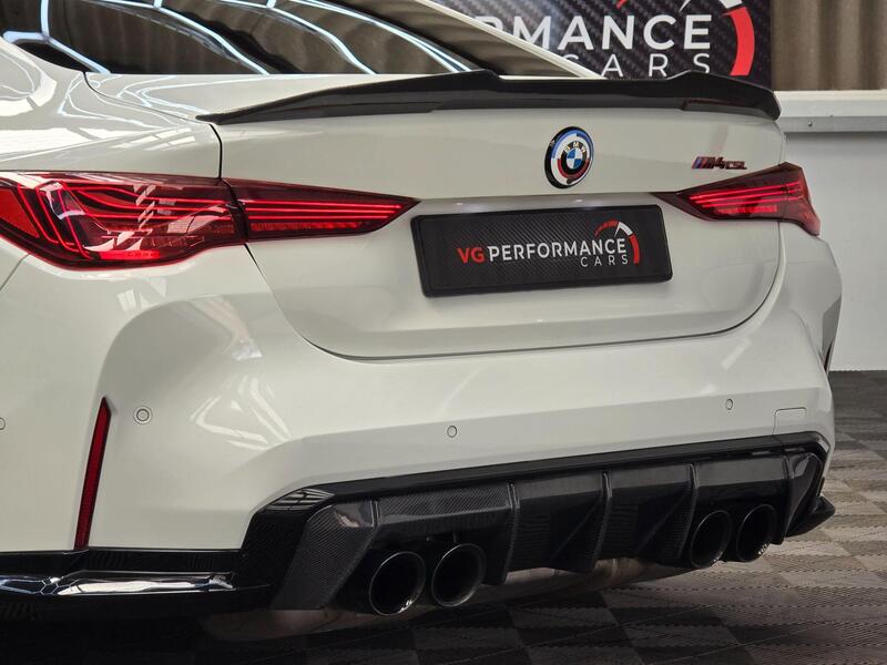BMW M4 view 6
