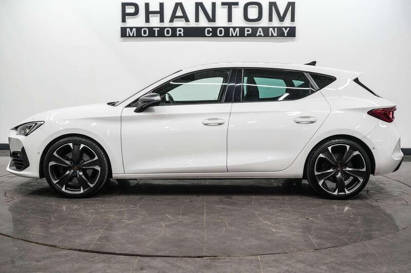Cupra CUPRA Leon view 3