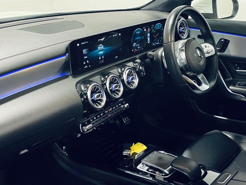 Mercedes-Benz Mercedes-Benz CLA view 6