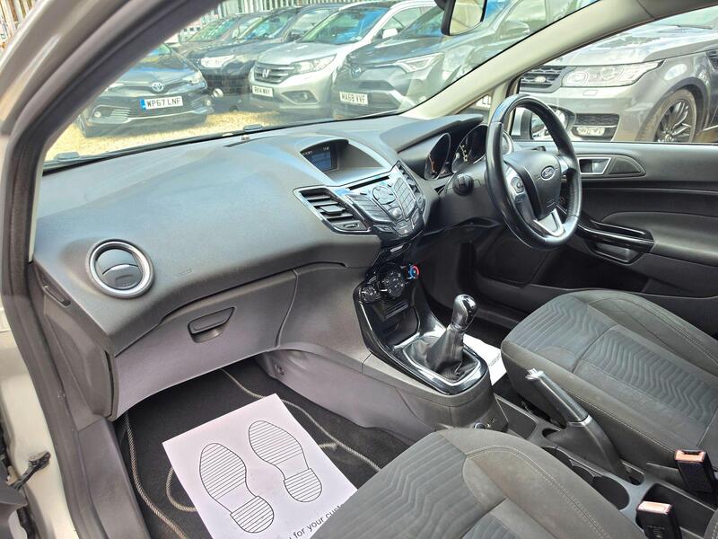 Ford Fiesta 1.25 Zetec Euro 6 5dr thumbnail 27