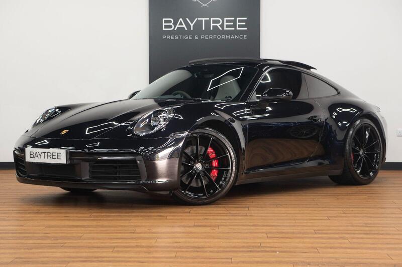 Porsche 911 view 7