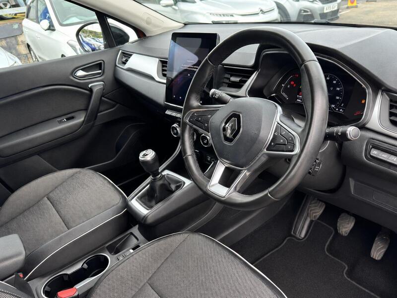 Renault Captur view 2