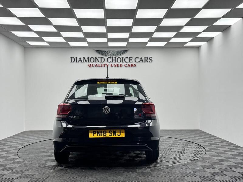 Volkswagen Polo view 5