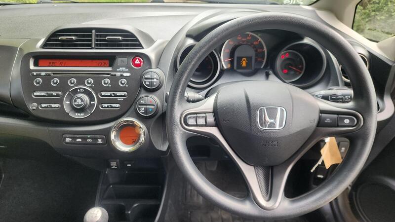 2013 Honda Jazz — photo 28