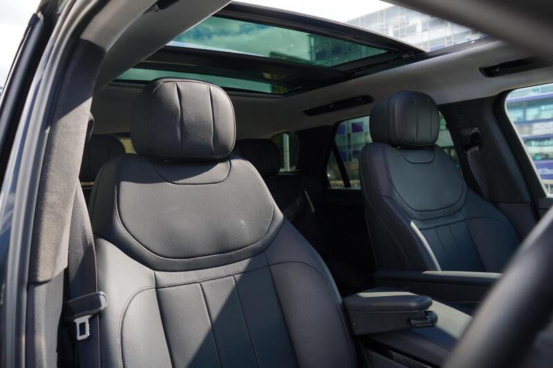 Land Rover Range Rover Sport view 3