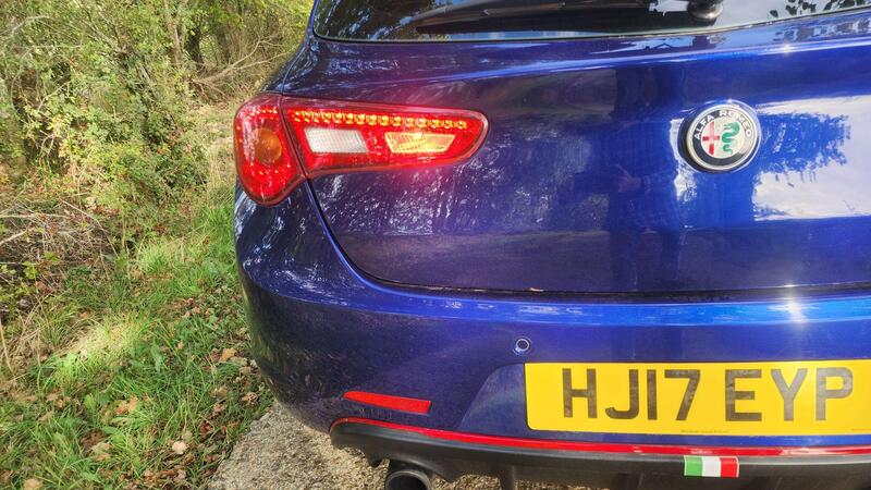 2017 Alfa Romeo Giulietta — photo 27