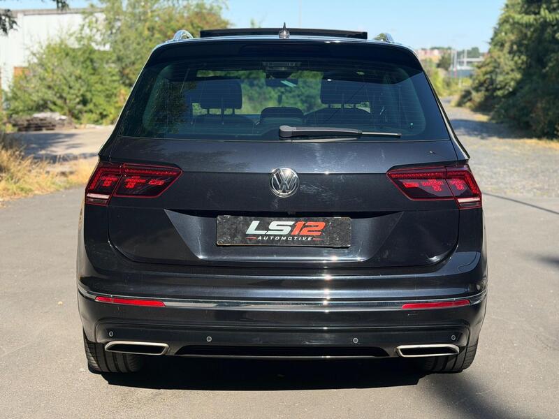 Volkswagen Tiguan view 6