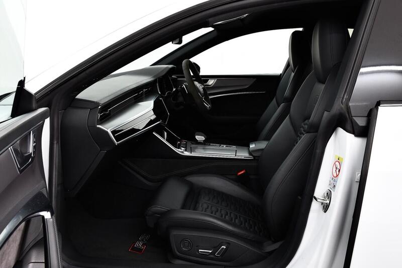 Audi RS7 view 2