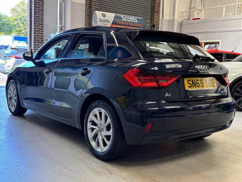 Audi A1 view 7