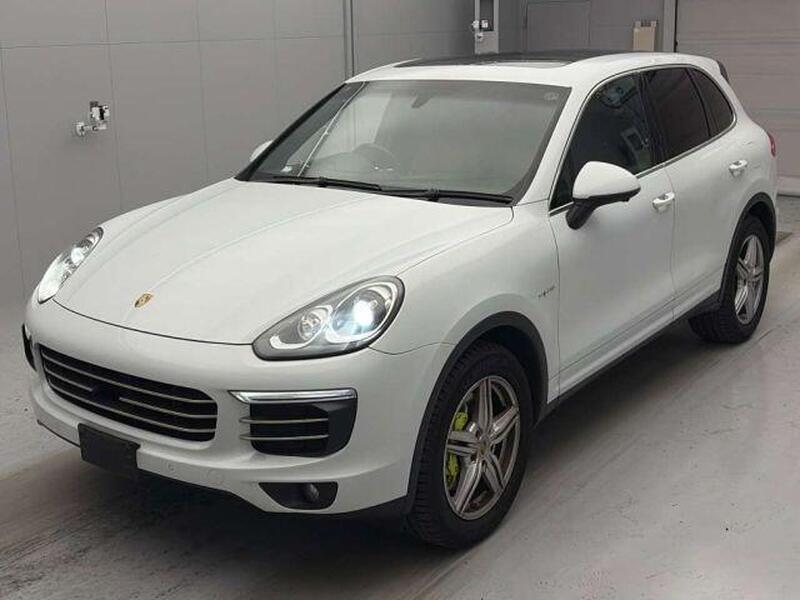 2015 Porsche Cayenne in White for sale