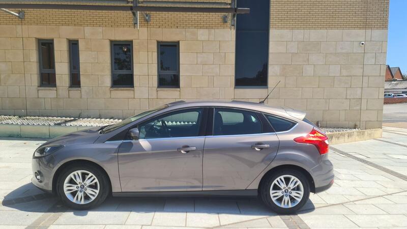 Ford Focus view 6