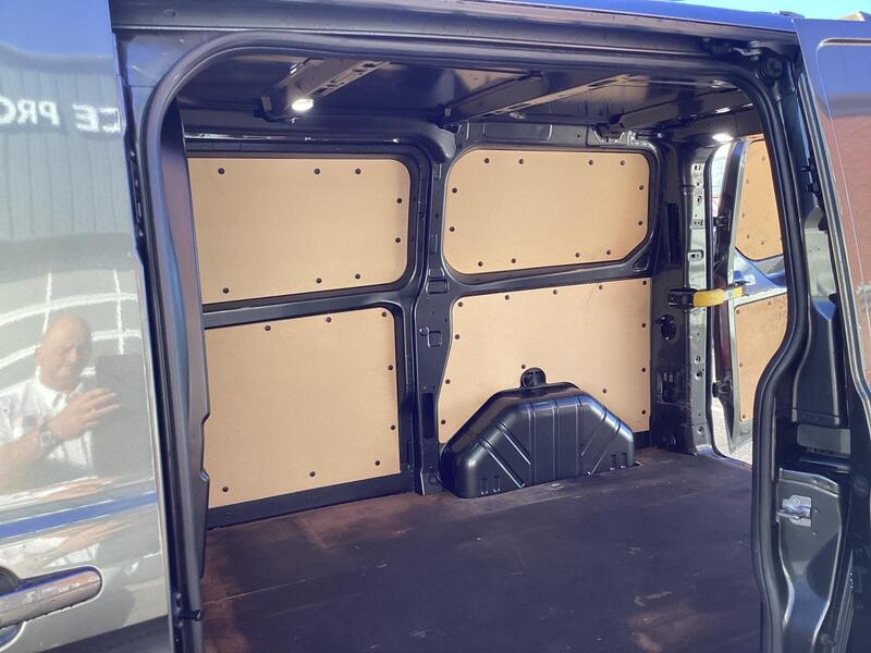 Ford Transit Custom — image 14