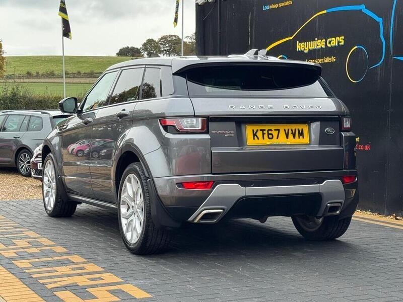 Land Rover Range Rover Evoque view 3