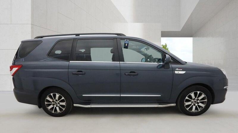 Ssangyong Turismo view 5