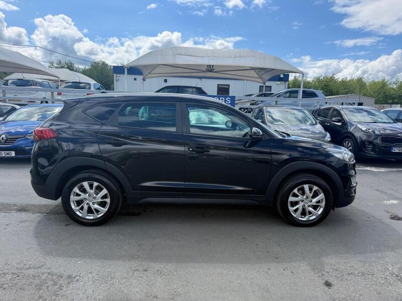 Hyundai Tucson view 3