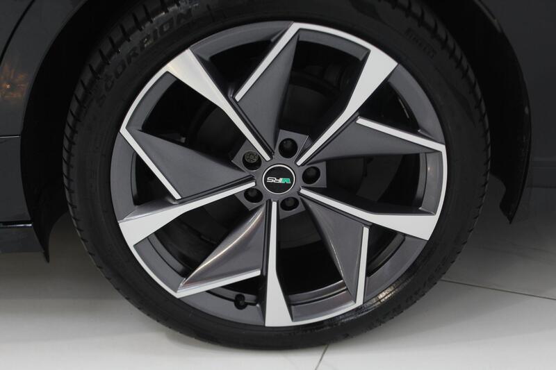 2022 Skoda Enyaq in Black — image 13 of 93