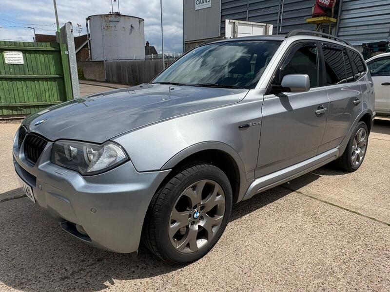 BMW X3 view 3