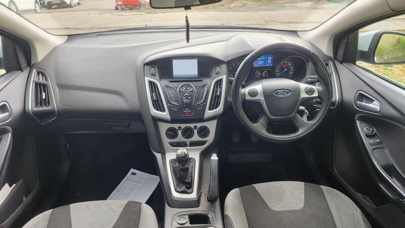 2014 Ford Focus — photo 16