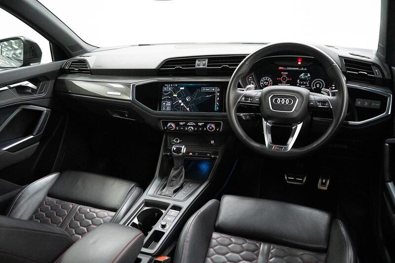 Audi RS Q3 view 4