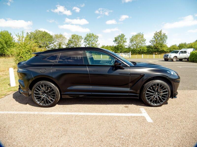Aston Martin DBX view 25