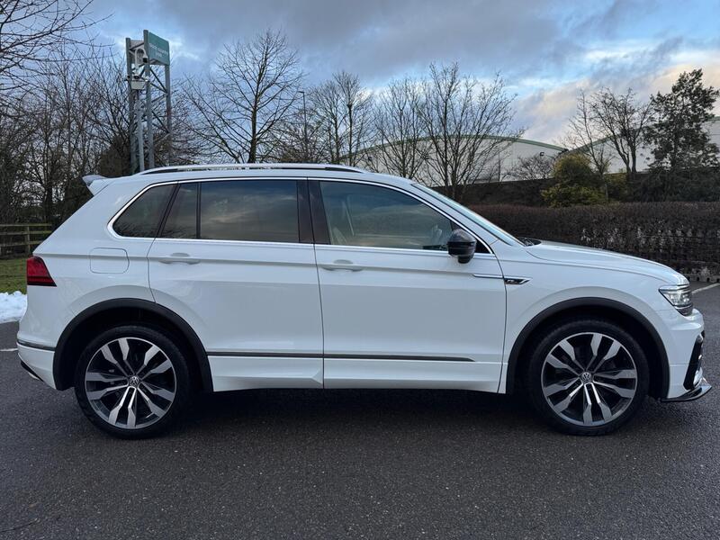 Volkswagen Tiguan view 5