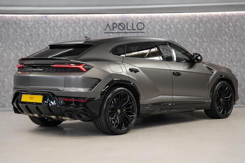 Lamborghini Urus view 2