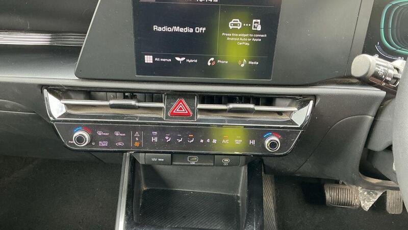 Kia Niro view 4