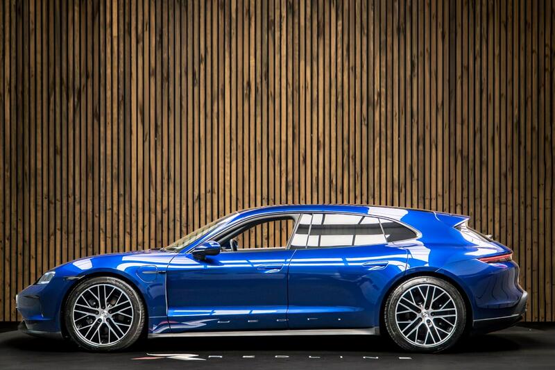Porsche Taycan view 7