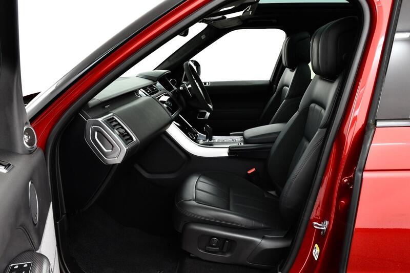 Land Rover Range Rover Sport view 2