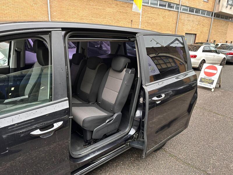 Volkswagen Sharan view 16