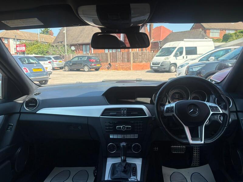 Mercedes-Benz C-Class view 7
