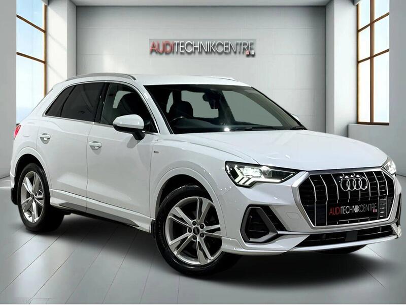 Audi Q3 main image