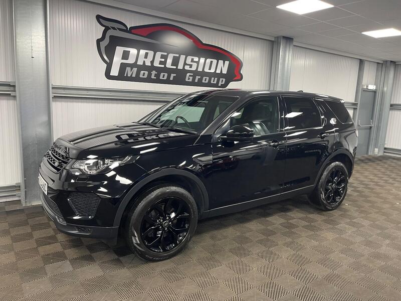 Land Rover Discovery Sport view 7