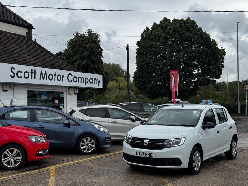 Dacia Sandero view 4