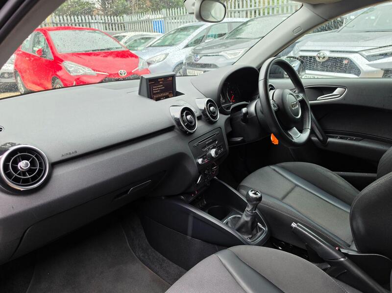 Audi A1 1.4 TFSI Sport Sportback Euro 5 (s/s) 5dr thumbnail 27