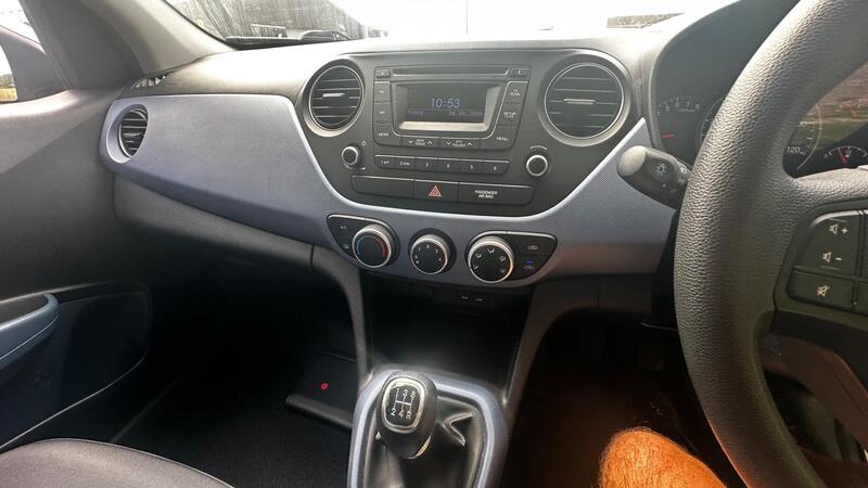 2014 Hyundai i10 — photo 11