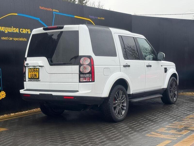 Land Rover Discovery view 5