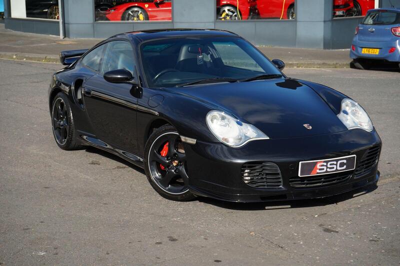 Porsche 911 view 4