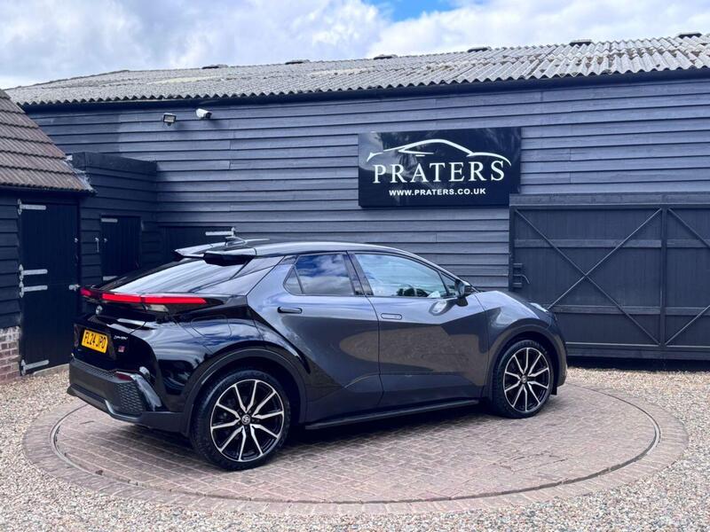 Toyota C-HR view 7