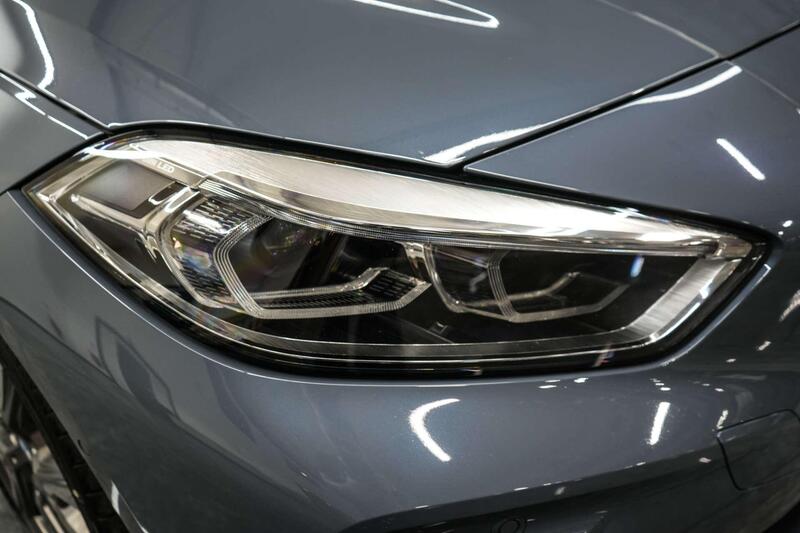 BMW 1 Series view 6