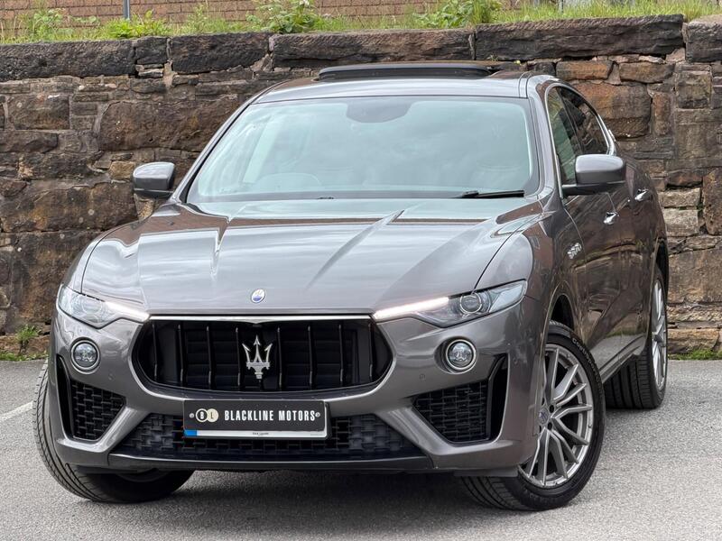Maserati Levante view 3