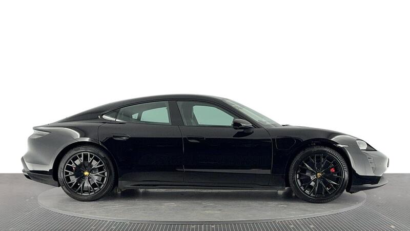 Porsche Taycan view 7