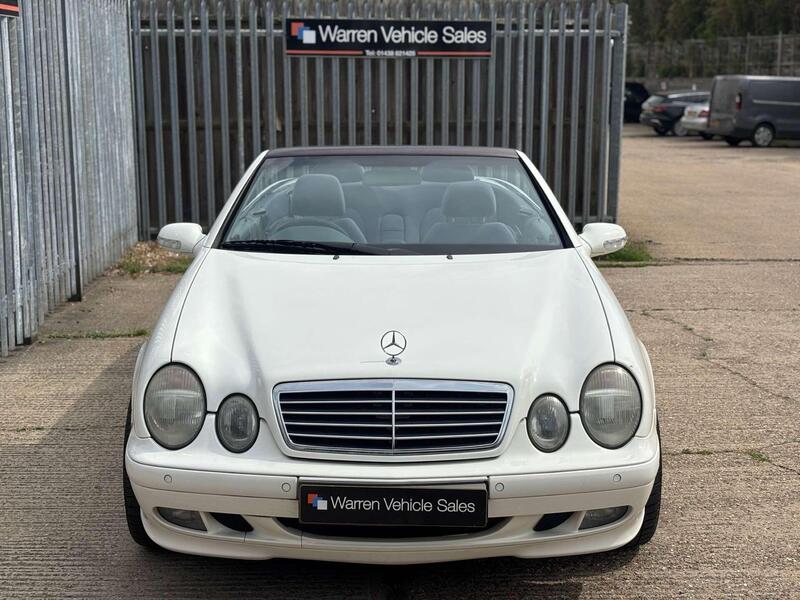 Mercedes-Benz CLK view 4