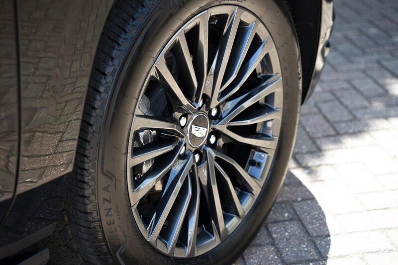 Cadillac Escalade view 6