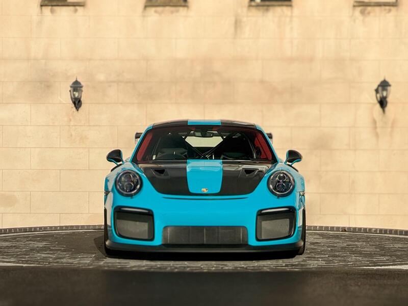 Porsche 911 view 2