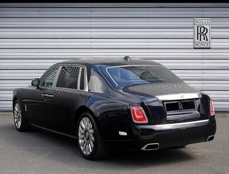 Rolls-Royce Phantom view 43